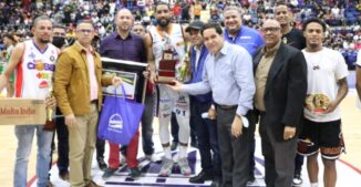 LA VEGA: Premian mejores jugadores del torneo baloncesto superior 2021