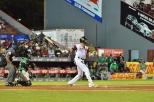 SFM: Gigantes continúan invictos en la semifinal del beisbol de la RD