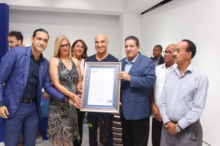 Artista visual internacional es reconocido en Bonao