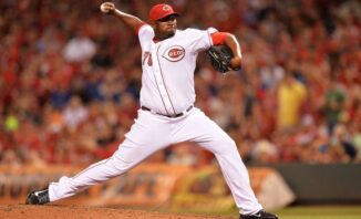 Dominicano ‘Jumbo’ Díaz pone encima medalla que debut en MLB