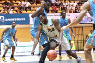 Titanes vienen de atrás y superan a Soles en torneo de la LNB 2022
