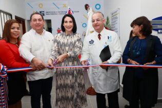 Primera dama y SNS inauguran Unidad Integral para Adolescentes