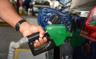 Gobierno destina 183.5 millones para evitar alza combustibles RD