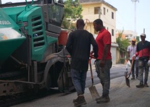 Ministerio de Obras Públicas interviene calles en el Cachón de la Rubia de Santo Domingo Este