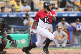 Jordany Valdespin y Eloy Jiménez cambiados de Gigantes a Leones