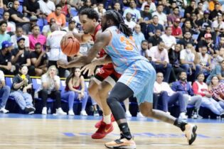 Leones se colocan a una victoria final de la LNB al vencer a Titanes