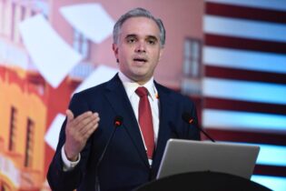 Luis Miguel De Camps resalta rol de los educadores en ocasion de la celebracion del Dia Nacional del Maestro