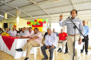Zorrilla Ozuna juramenta nuevos miembros en Fantino