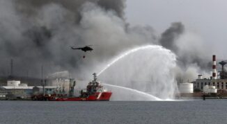 Cuba da por controlado incendio industrial provincia de Matanzas