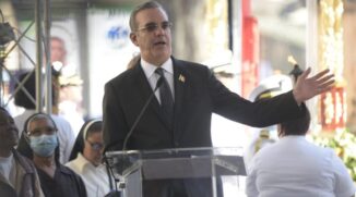 Abinader pide a Virgen que siga protegiendo a Rep. Dominicana