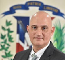 Ministro Economía RD asiste a la reunión anual FMI y B. Mundial