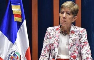 Senadora Bournigal llama “come mierda” a algunos de sus homólogos en el Senado