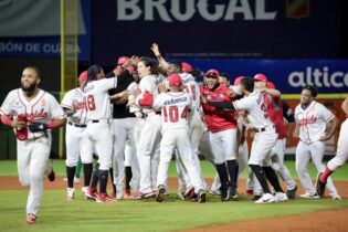 Fabián decide para el Escogido, deja en el terreno a las Estrellas