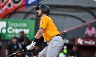 Hudson remolca tres y las Águilas derrotaron a los Gigantes