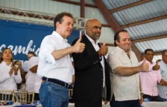 Ito y Paliza juramentan en el PRM a Olegario Lantigua, alcalde de Partido en Dajabón que era del PLD