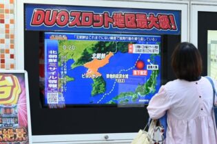 Corea del Norte dispara misil intercontinental que cae frente a costas de Japón