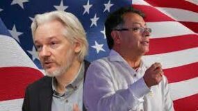 Petro trabaja perdón de Julian Assange