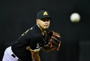 Martínez lanza en grande y Pérez batea un grand slam en la victoria de las Aguilas