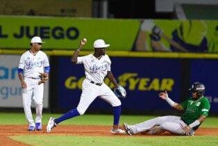 Licey celebra 115 años con triunfo sobre las Estrellas en beisbol RD