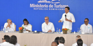 Abinader y Collado inauguran varias obras en Miches