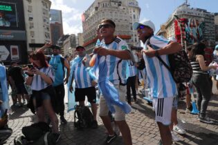 ARGENTINA: Celebran en las calles conquista de la Copa del Mundo