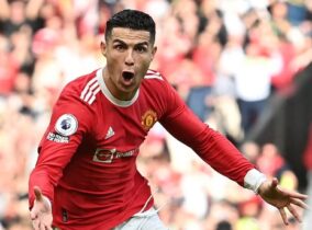 Cristiano Ronaldo no participará en otro mundial de Futbol y recibe homenaje