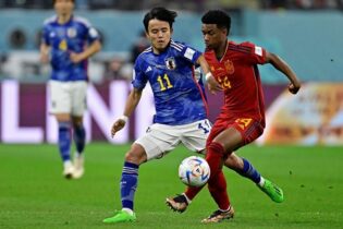 Alejandro Balde se mete en los octavos de final con España