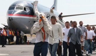 Llegan a República Dominicana 74 exconvictos deportados desde EU