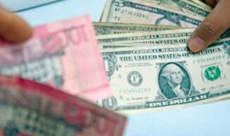 El dólar se mantiene estable a 56.80 pesos para la venta en RD