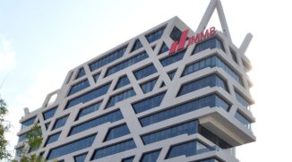 Se mantiene en «A-» calificación solvencia JMMB Puesto de Bolsa