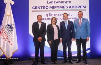 Industria y Comercio y ADOPEM inauguran primer centro mipymes en finanzas