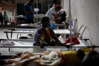 HAITÍ: Aumentan a 560 las muertes por cólera; suman 2,107 casos