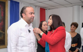 Salcedo declara Hijo Distinguido a Samuel Pereyra, administrador del Banco de Reservas