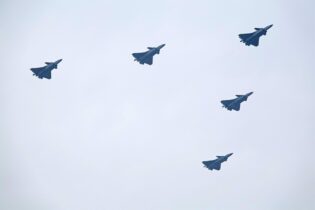 Taiwán denuncia incursión de 37 cazas chinos en su espacio aéreo