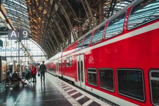 ALEMANIA: Al menos un niño muerto y otro herido tras ser arrollados por un tren en Alemania