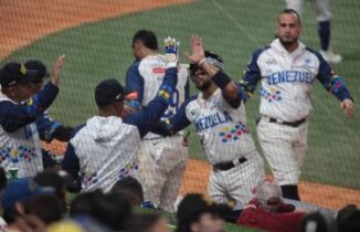 Venezuela derrota a la República Dominicana en juego de Serie del Caribe