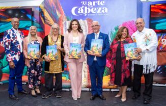 Banreservas presenta libro carnavalesco “El arte en la cabeza”