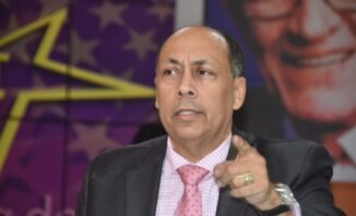 Exsenador Luis René Canaán abandona también el PLD