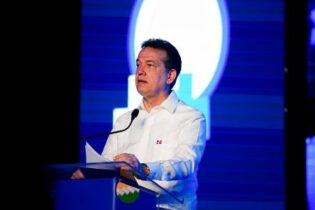 Ministro Industria y Comercio dice emprendedores reciben atención
