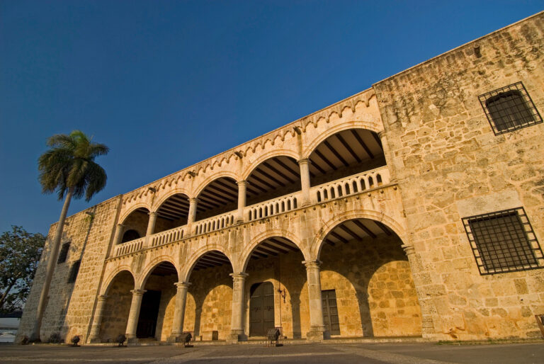 Museo Alcázar de Colón cerrado al público desde por reparación del Mitur