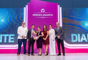 Laboratorio clínico presenta a sus 132 «Héroes Amadita 2023»