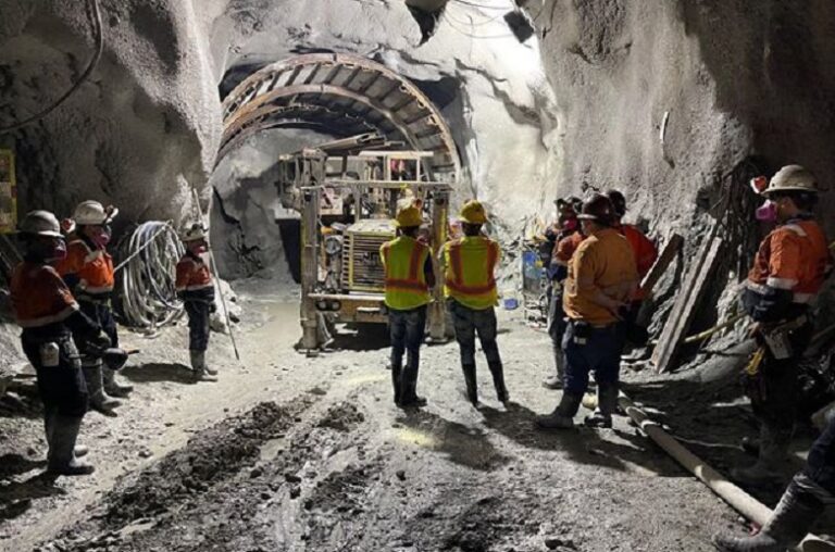 La mina Cerro Maimón suspende operaciones debido a un conflicto