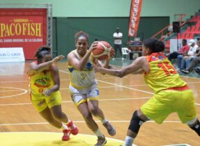 Mauricio Báez gana en final del baloncesto superior femenino DN