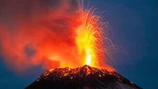 MÉXICO: Volcán Popocatépetl con igual intensidad y en emergencia