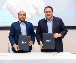 Aduanas y DGII acuerdan uso de laboratorio fiscal