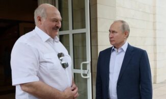 BIELORRUSIA: Recibe armas nucleares de Putin y amenaza con usarlas