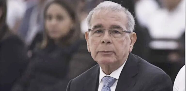 Danilo Medina está afectado por proceso gripal desde hace 15 días