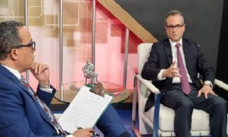 Tilda de «parches fiscales» medidas para mejorar ingresos tributarios
