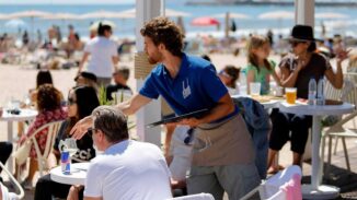 España supera los 21 millones de ocupados; crean 600.000 empleos