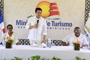 Ministro de Turismo invertirá más de RD$253 millones en Bayahibe
